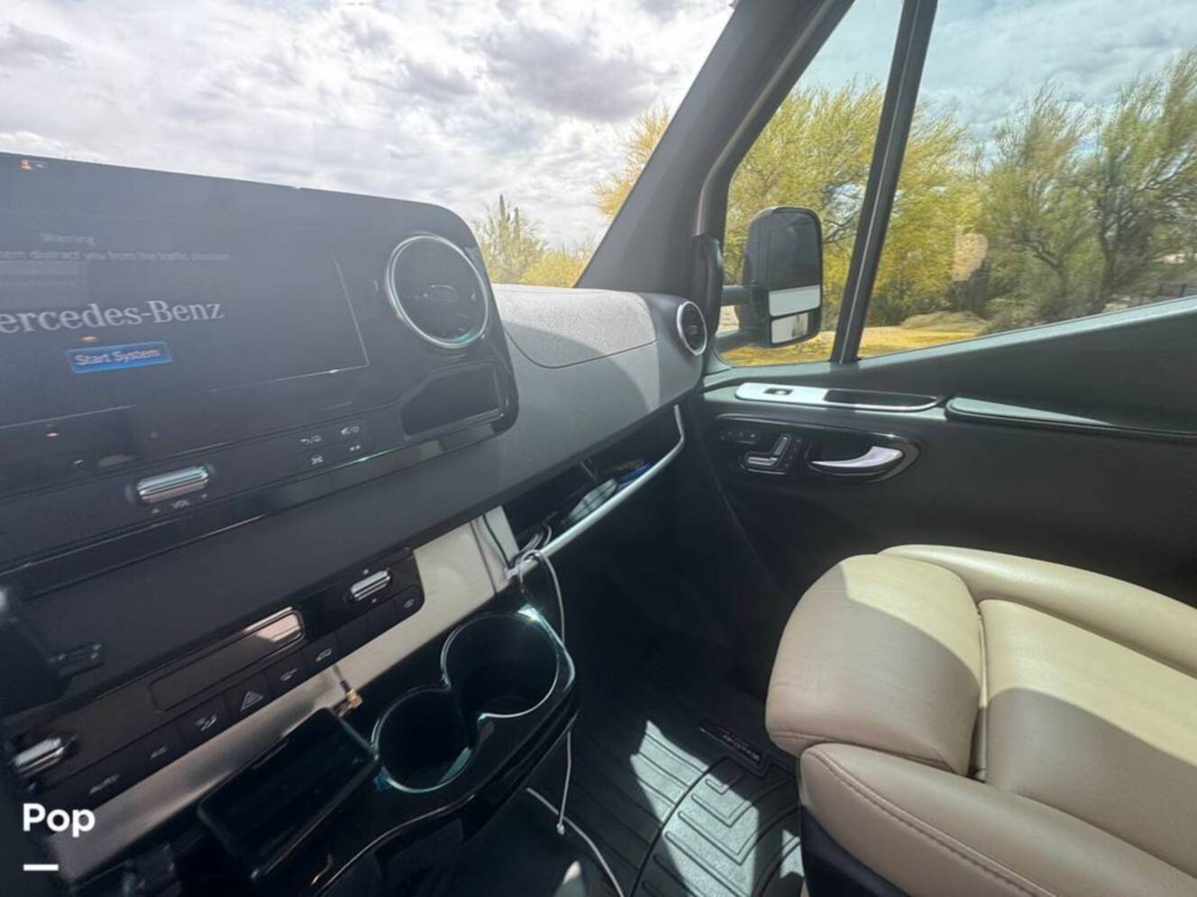 A photo of this 2023 Airstream Atlas Murphy Suite E1 Package