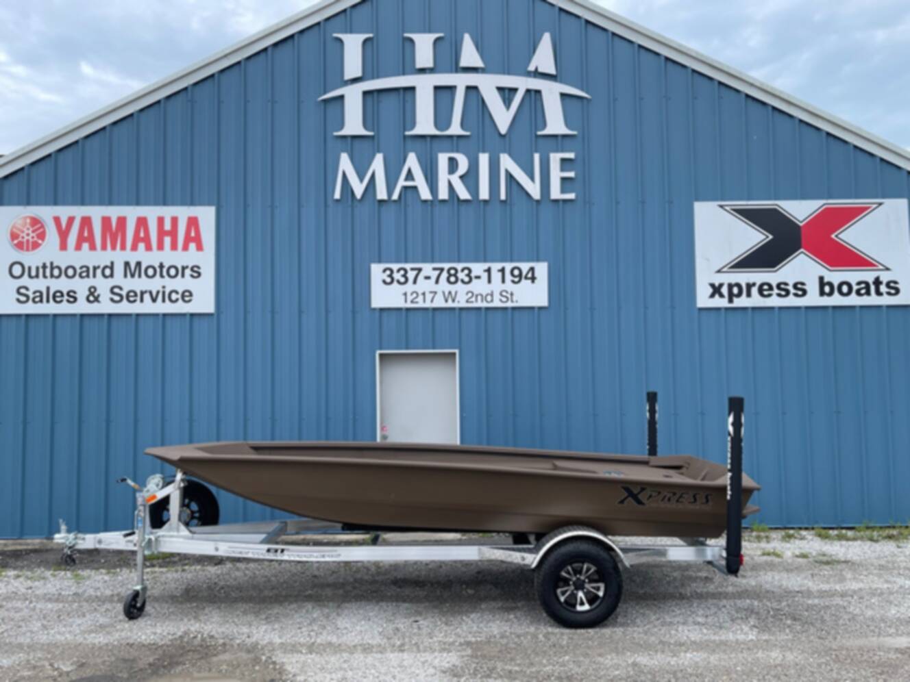 A photo of this 2025 Xpress HD15DBX