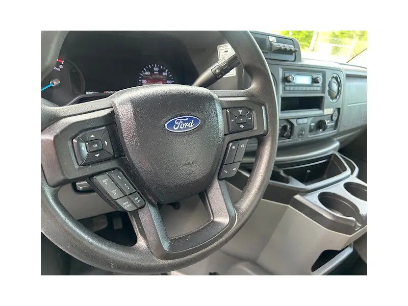2022 FORD E350
