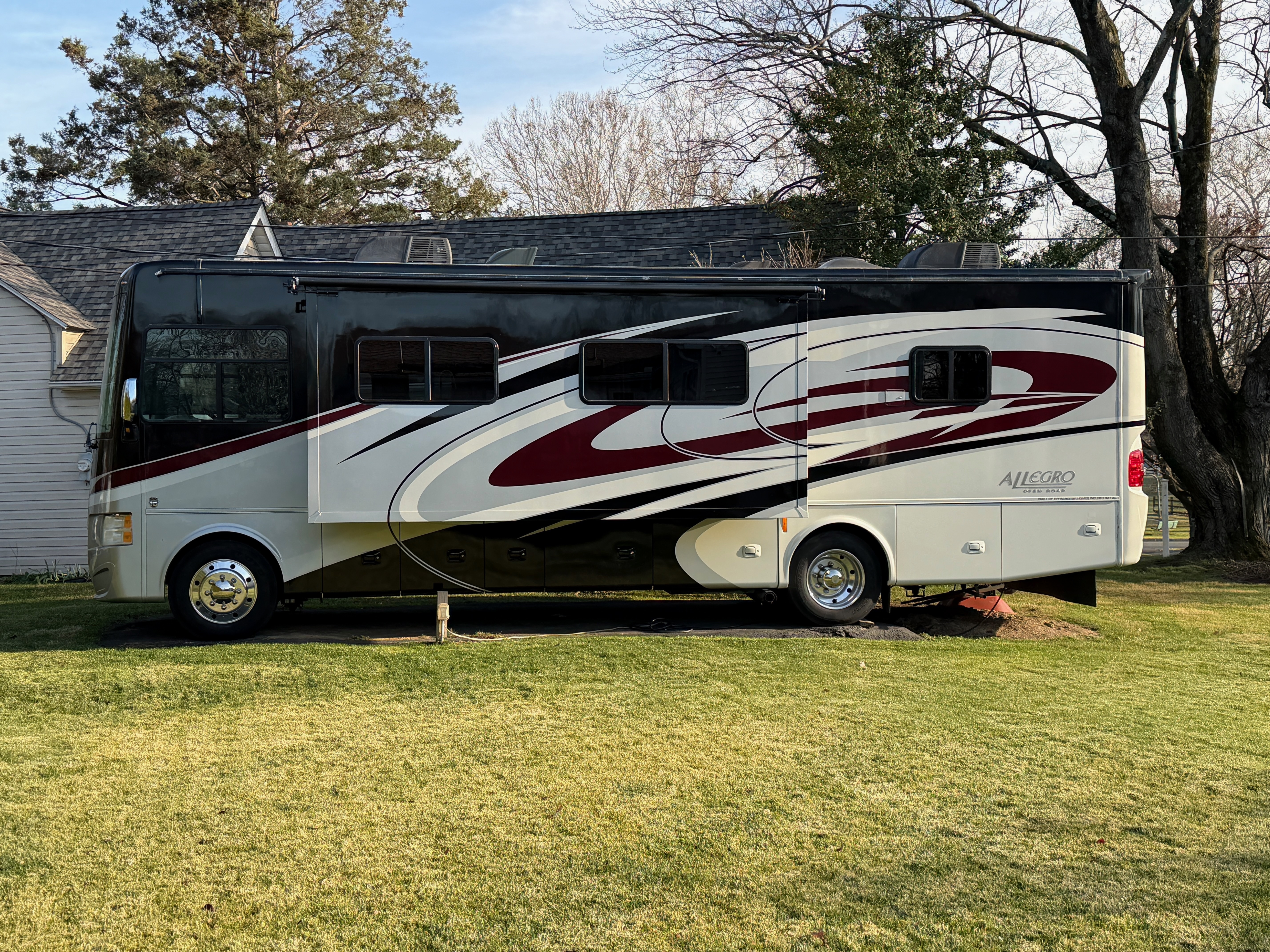 2016 Tiffin Motorhomes ALLEGRO OPEN ROAD 32 SA in allentown PA