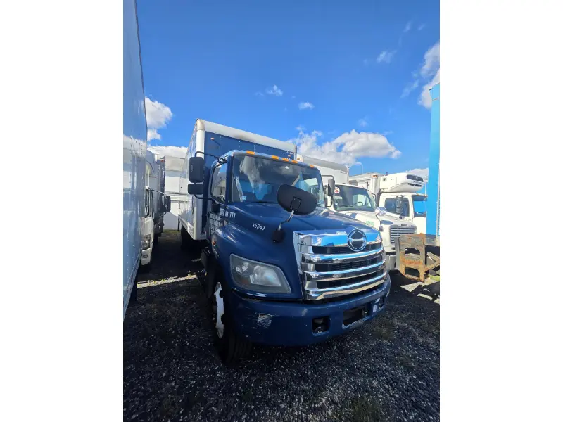 2015 HINO HINO 338