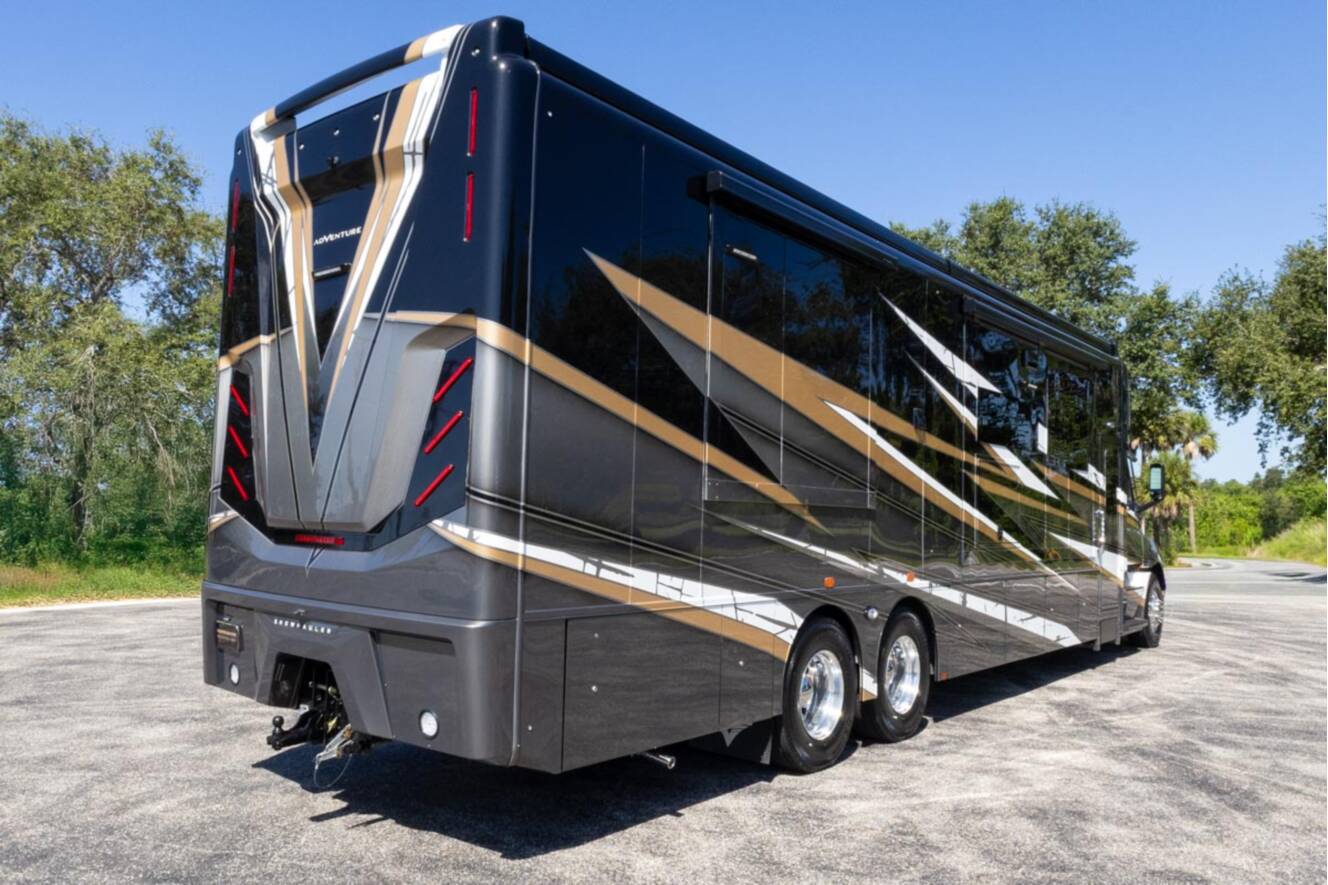 A photo of this 2026 Show Hauler ADVENTURE A4501