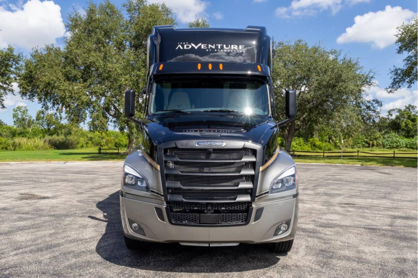 A photo of this 2026 Show Hauler ADVENTURE A4501
