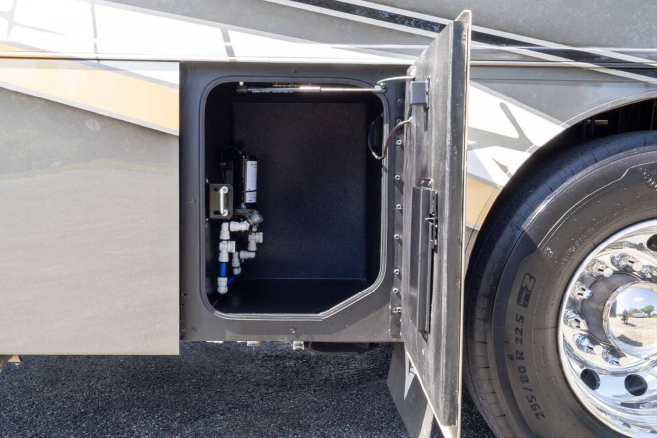 A photo of this 2026 Show Hauler ADVENTURE A4501