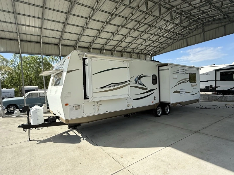 2013 FOREST RIVER FLAGSTAFF SUPER LITE 27RLSS
