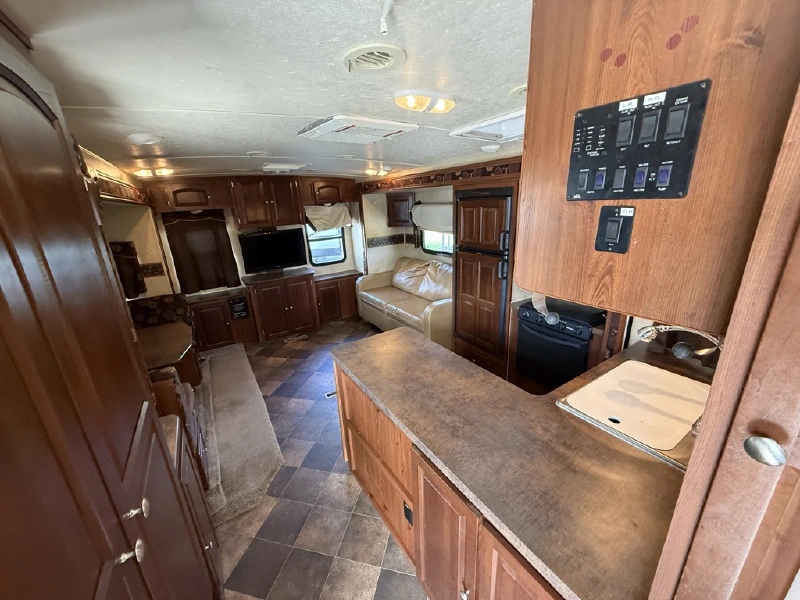 2013 FOREST RIVER FLAGSTAFF SUPER LITE 27RLSS