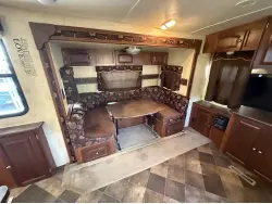 2013 FOREST RIVER FLAGSTAFF SUPER LITE 27RLSS