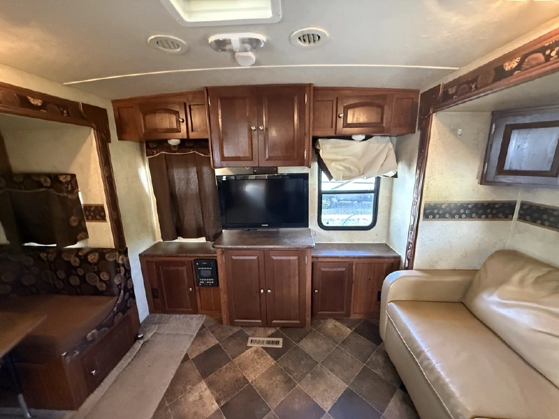 2013 FOREST RIVER FLAGSTAFF SUPER LITE 27RLSS