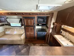 2013 FOREST RIVER FLAGSTAFF SUPER LITE 27RLSS