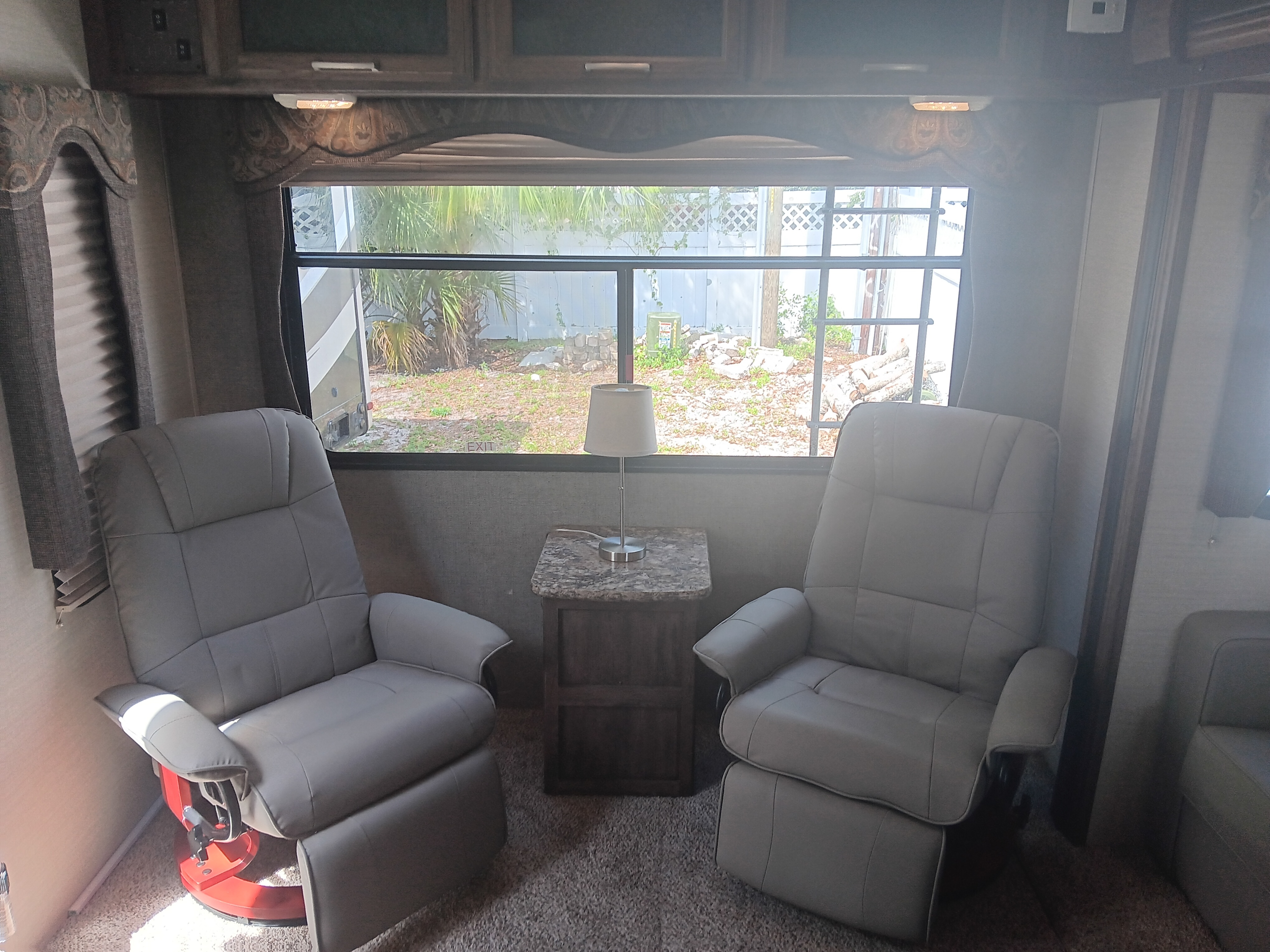 2016 Keystone COUGAR X-LITE 26RLS in st. petersburg FL