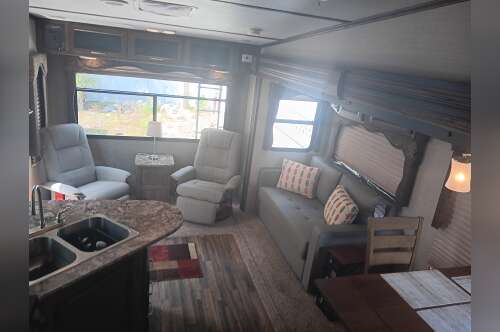 2016 Keystone COUGAR X-LITE 26RLS in st. petersburg FL