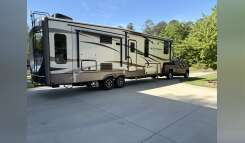 2017 Keystone MONTANA 3160RL RV