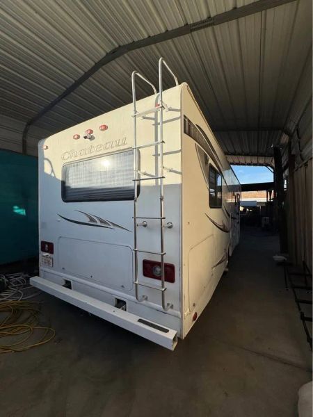 2011 Fourwinds Chateau 31P in san bernardino CA