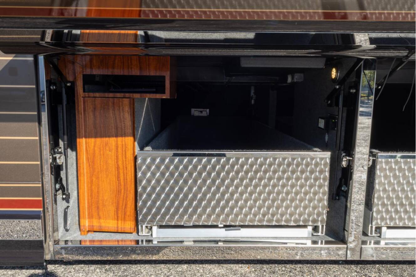 A photo of this 2013 Newell Coach P2000i