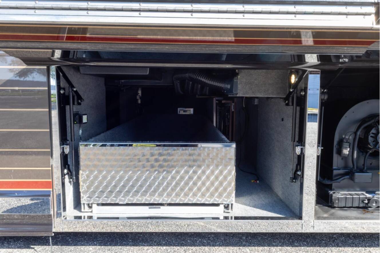 A photo of this 2013 Newell Coach P2000i