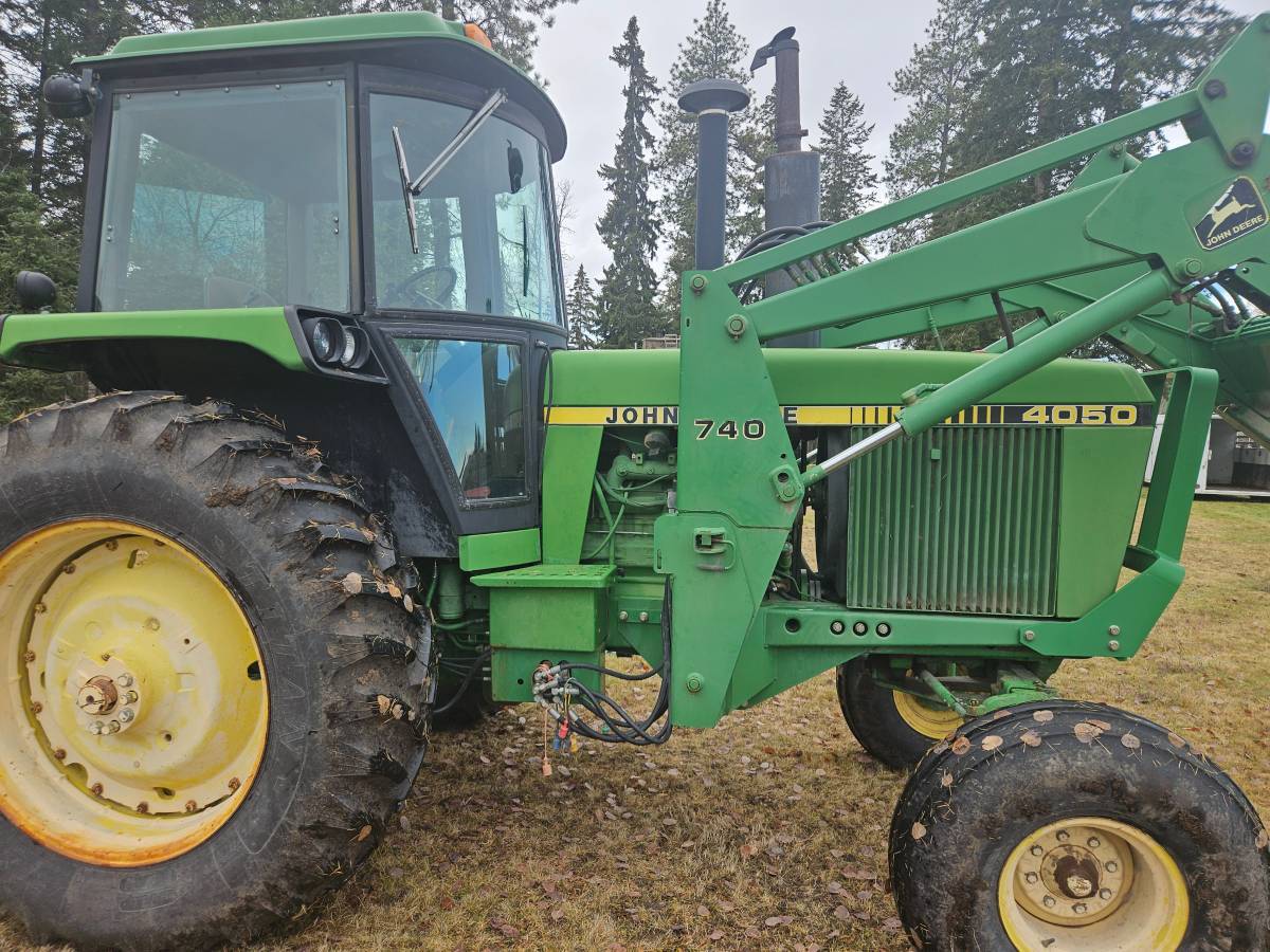 1984 JOHN DEERE 4050 Tractor in Polson, MT