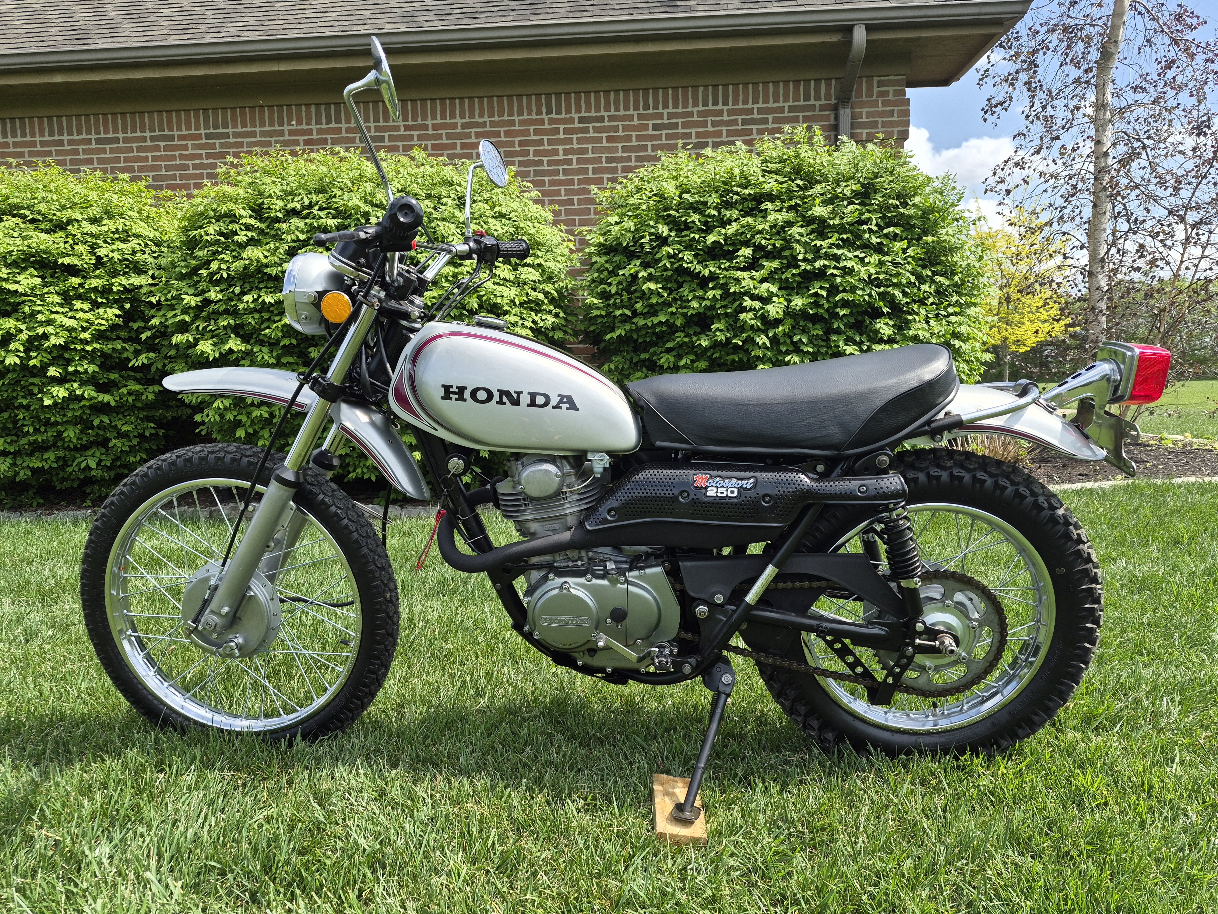 『値下げ』ホンダ xl250s 2月20日(土) ・・・ 中古車 ホンダ XL250S (絶版希少車) 入荷展示中