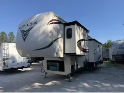 2019 FOREST RIVER CEDAR CREEK 31IK
