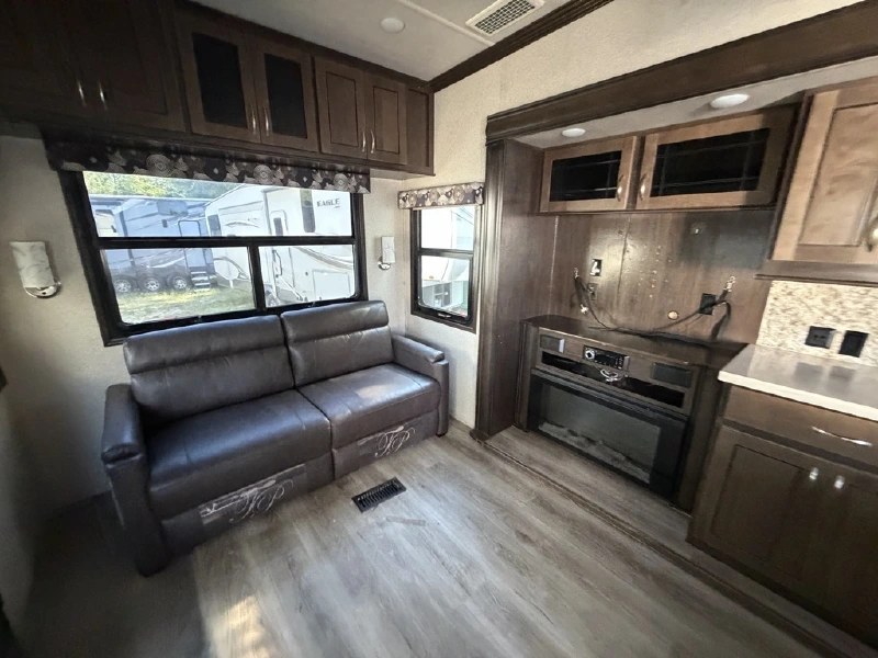 2019 FOREST RIVER CEDAR CREEK 31IK