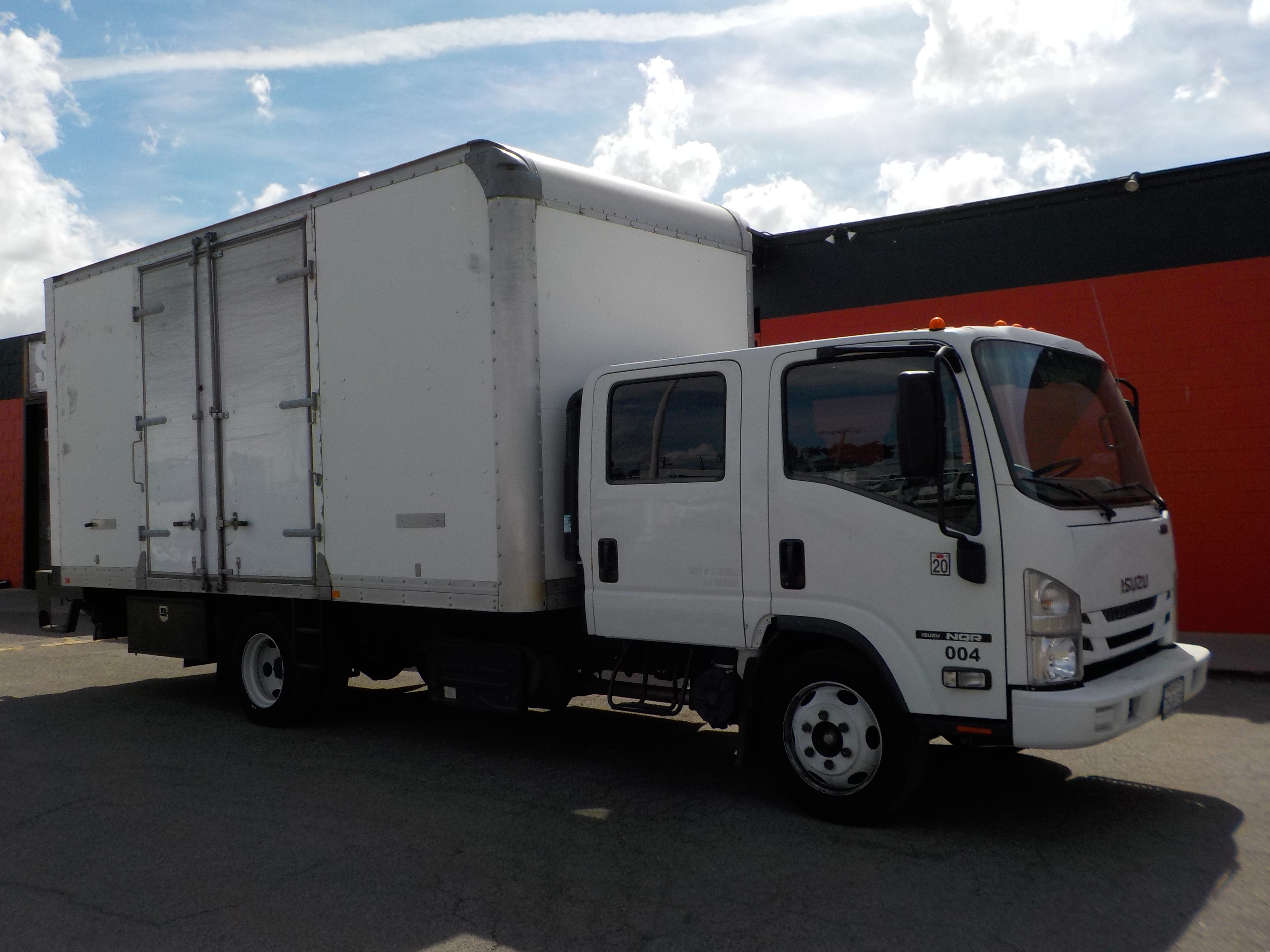 2018 ISUZU NQR in Corona, CA