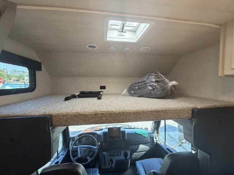 2027 NEXUS WRAITH 34F