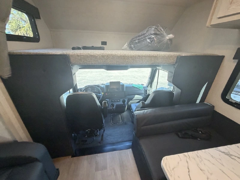 2027 NEXUS WRAITH 34F