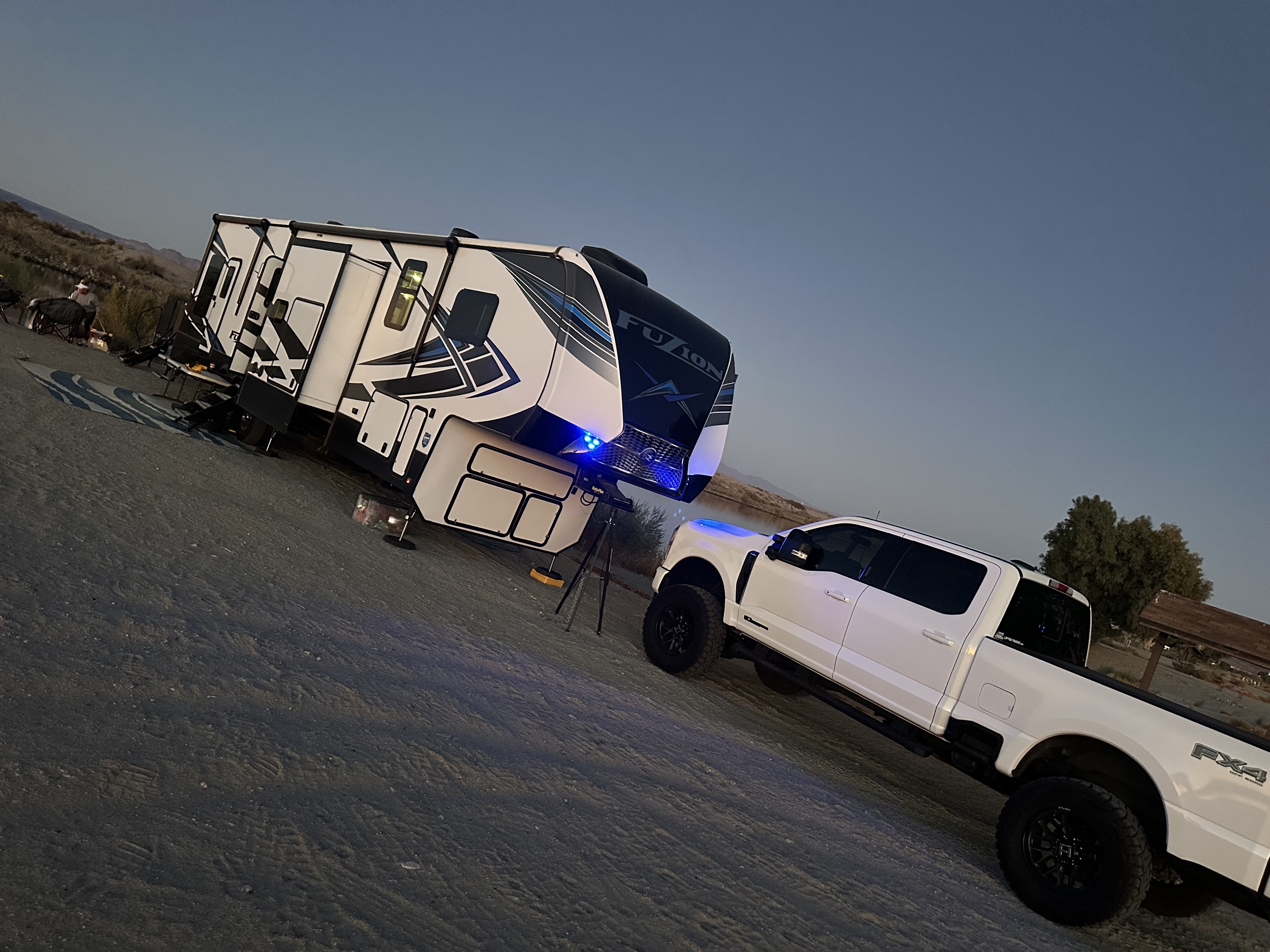 2021 Keystone FUZION 427 RV