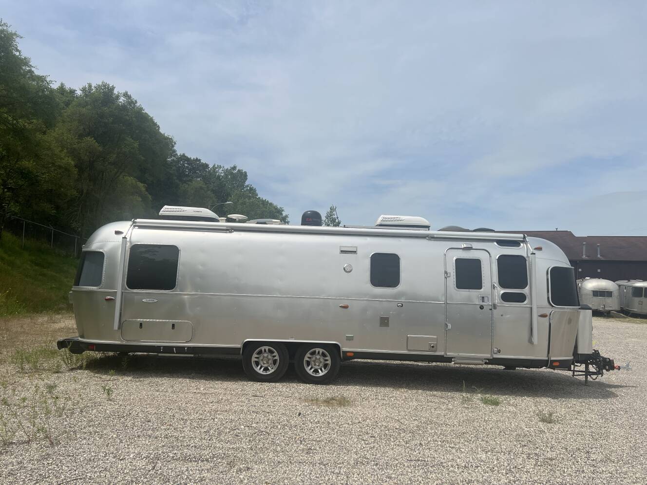 A photo of this 2016 Airstream CLASSIC 30RBT