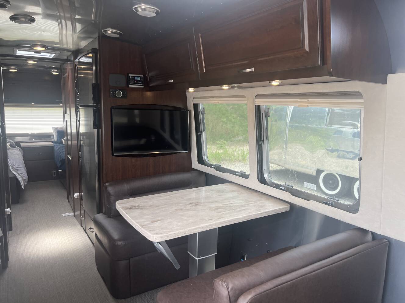 A photo of this 2016 Airstream CLASSIC 30RBT