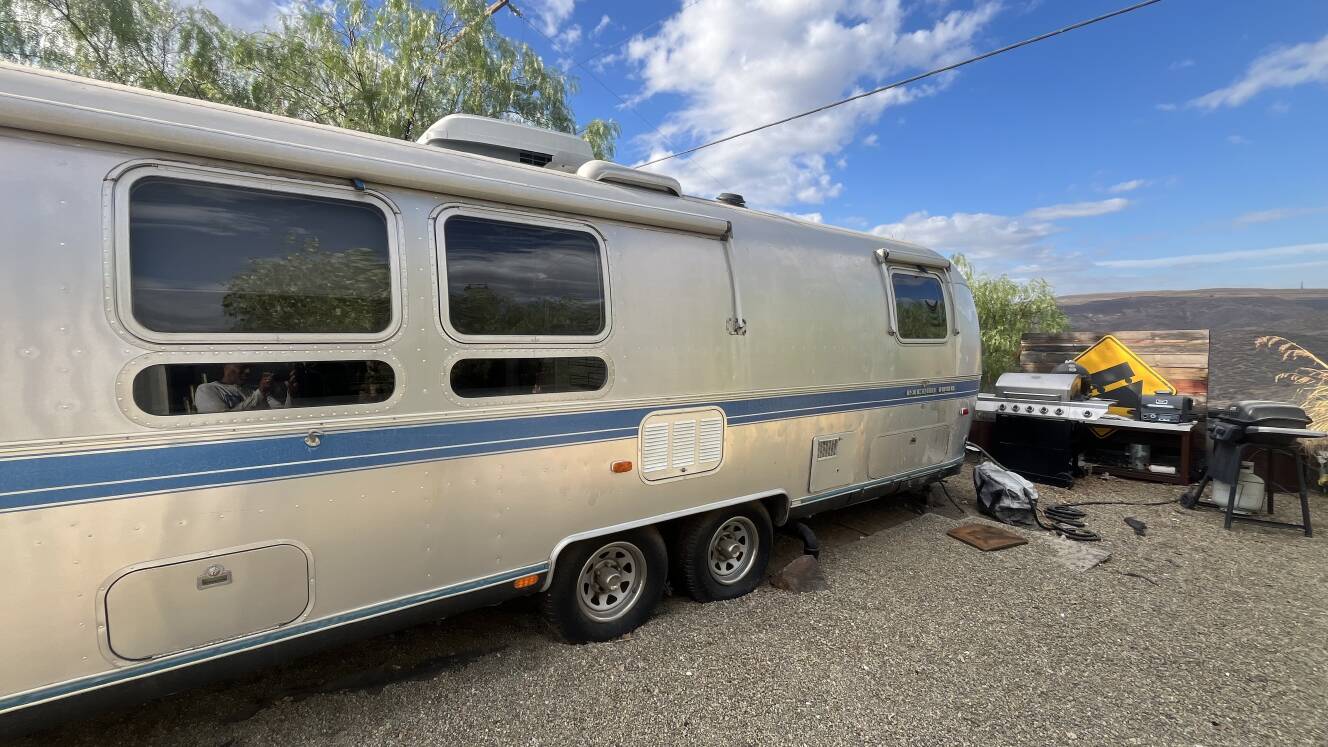 A photo of this 1993 Airstream EXCELLA 1000