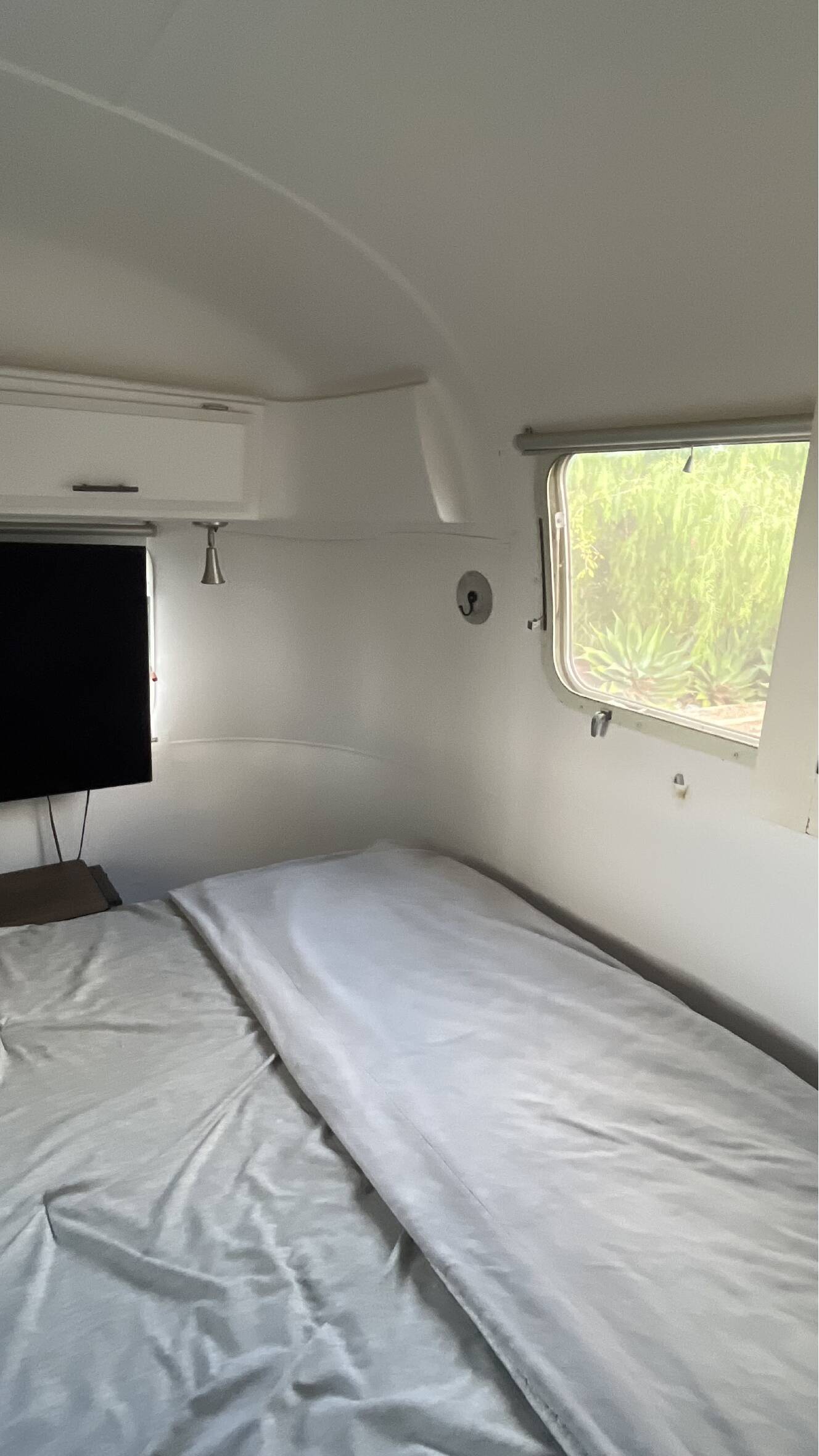 A photo of this 1993 Airstream EXCELLA 1000