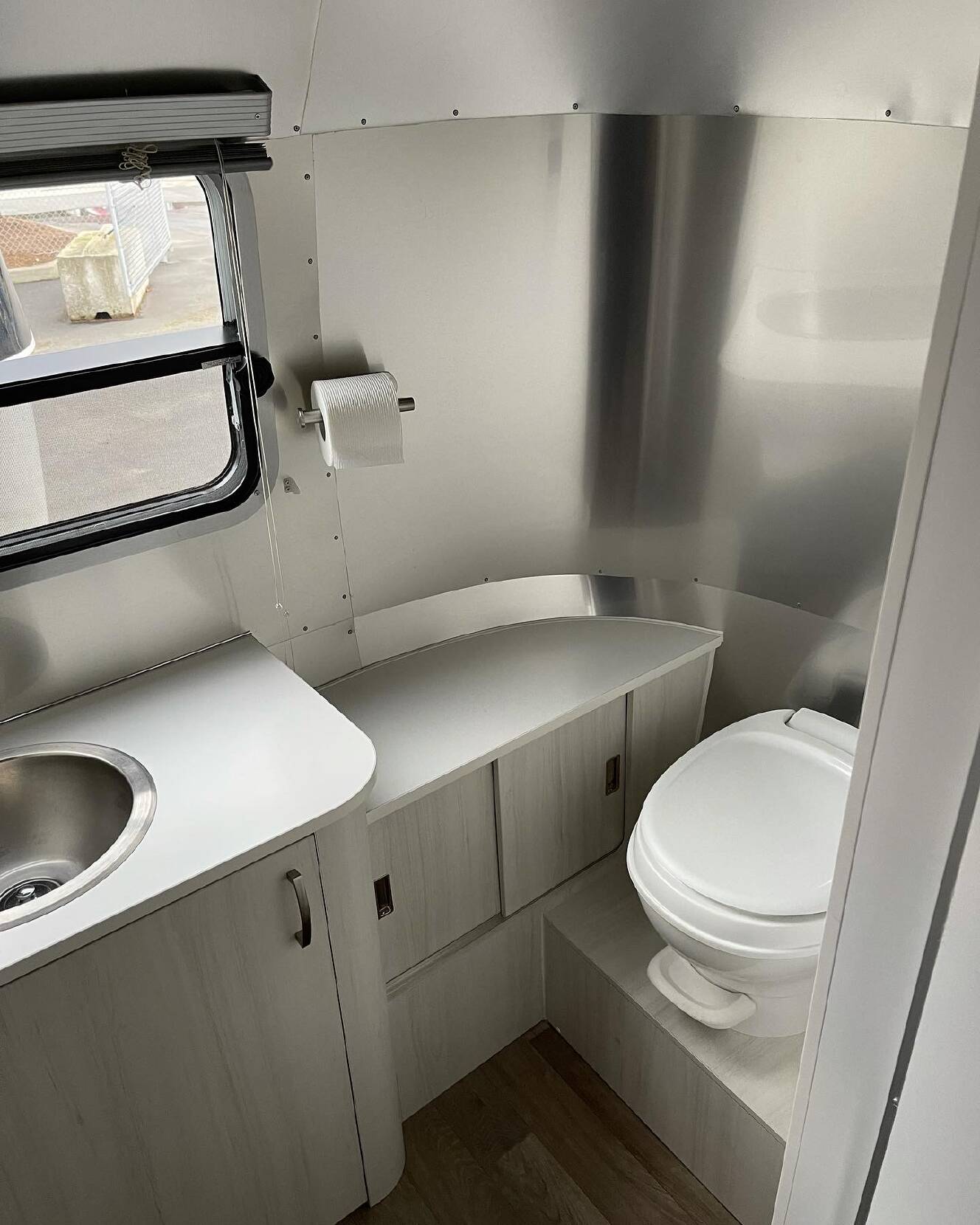 A photo of this 2020 Airstream BAMBI 22FB