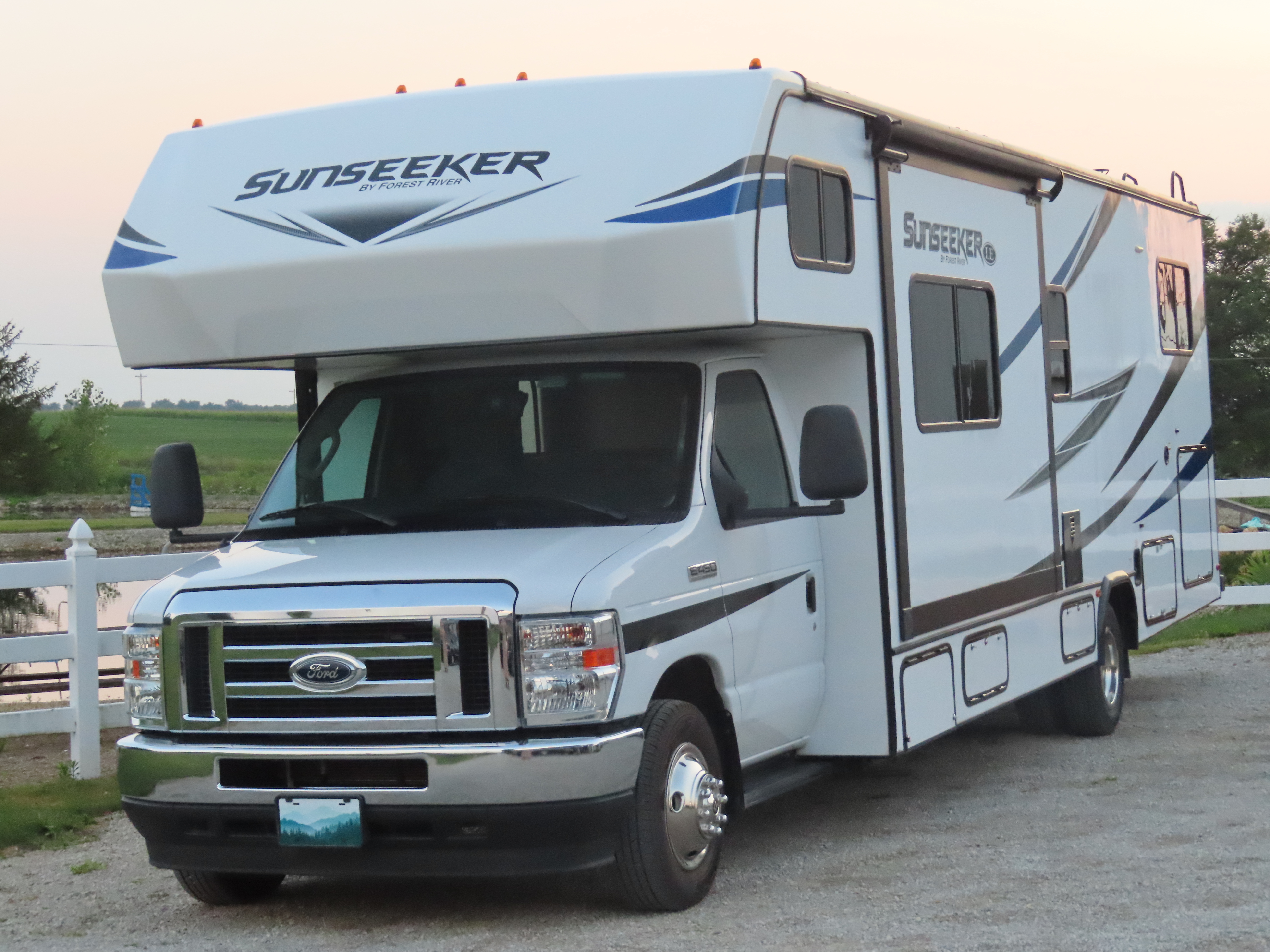 2022 Forest River SUNSEEKER 2150S LE in shelby OH