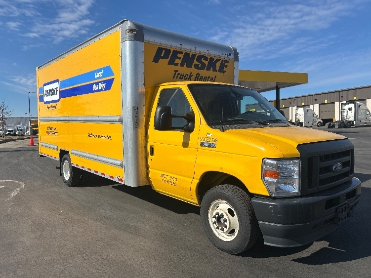 2022 FORD ECONOLINE in Pewaukee, WI