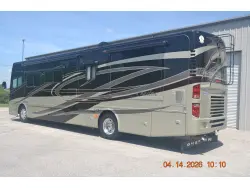 2010 Tiffin Motorhomes Phaeton 40 QTH