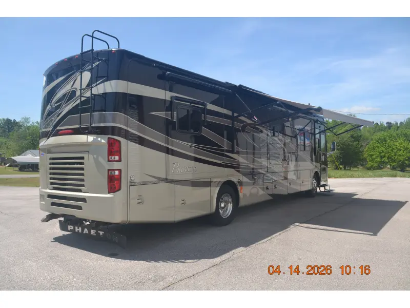 2010 Tiffin Motorhomes Phaeton 40 QTH