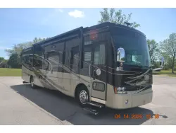 2010 Tiffin Motorhomes Phaeton 40 QTH