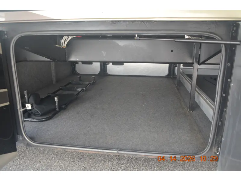 2010 Tiffin Motorhomes Phaeton 40 QTH