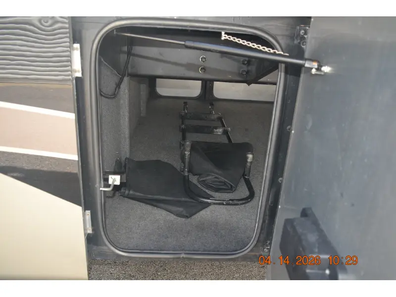2010 Tiffin Motorhomes Phaeton 40 QTH