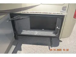 2010 Tiffin Motorhomes Phaeton 40 QTH