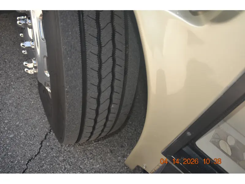 2010 Tiffin Motorhomes Phaeton 40 QTH