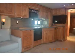 2010 Tiffin Motorhomes Phaeton 40 QTH