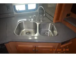 2010 Tiffin Motorhomes Phaeton 40 QTH