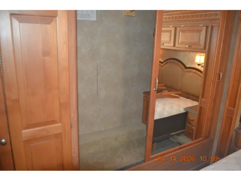 2010 Tiffin Motorhomes Phaeton 40 QTH