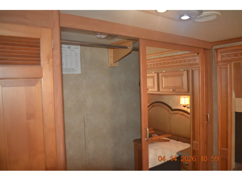 2010 Tiffin Motorhomes Phaeton 40 QTH