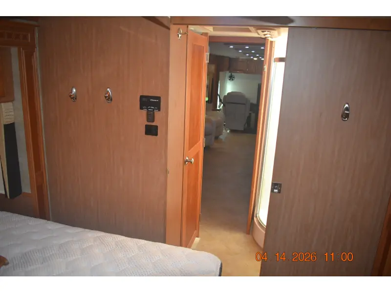 2010 Tiffin Motorhomes Phaeton 40 QTH