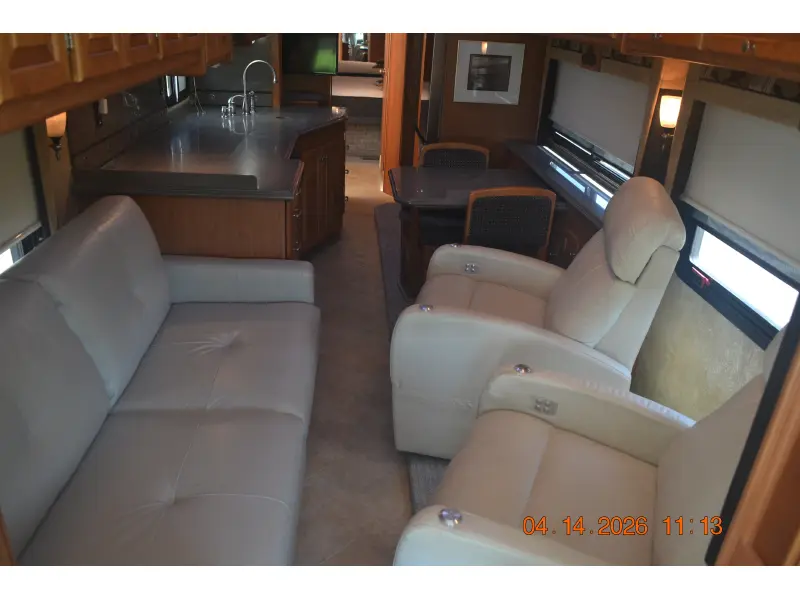 2010 Tiffin Motorhomes Phaeton 40 QTH