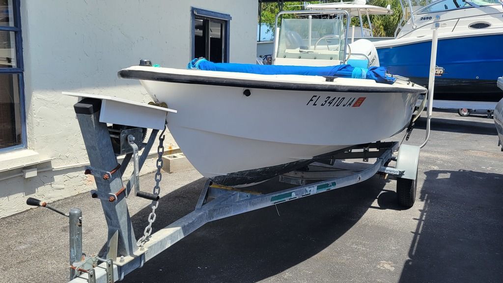 1993 Sea Strike 17CC in venice FL