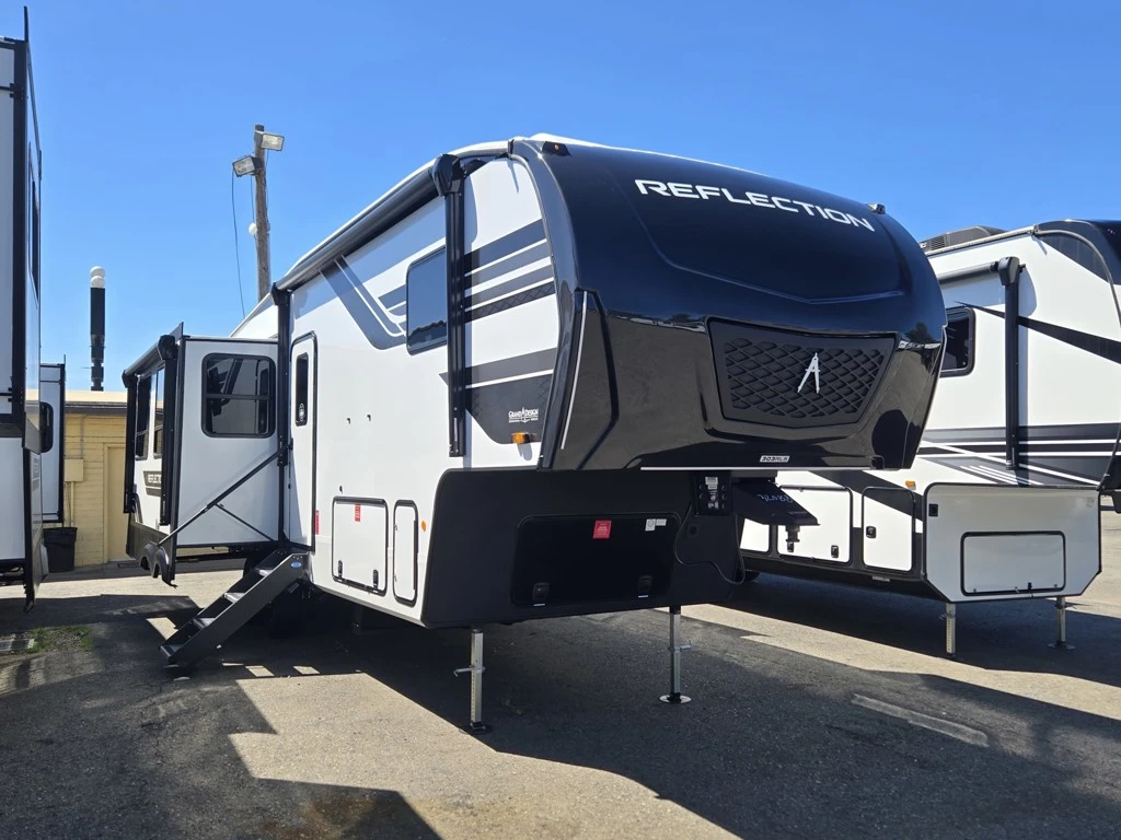 2026 Grand Design Reflection 303RLS RV