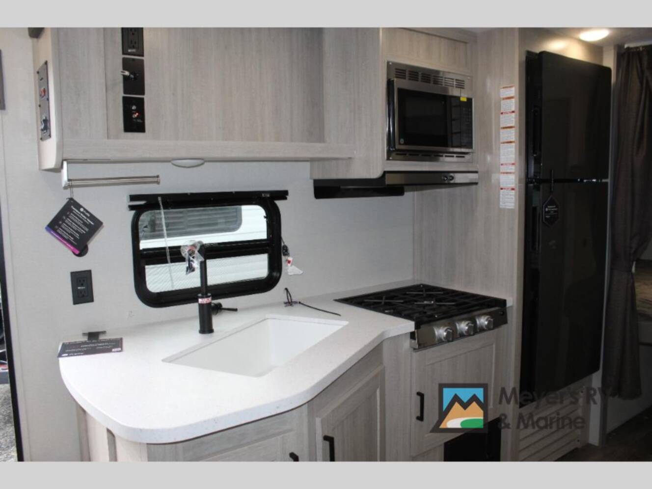 A photo of this 2026 Coachmen Rv Catalina Summit Series 8 231BHS